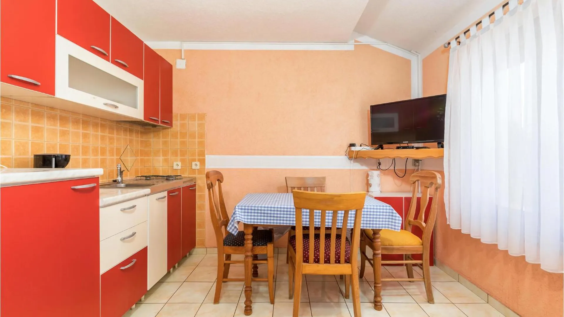 1 Bedroom Stunning Apartment In Fažana