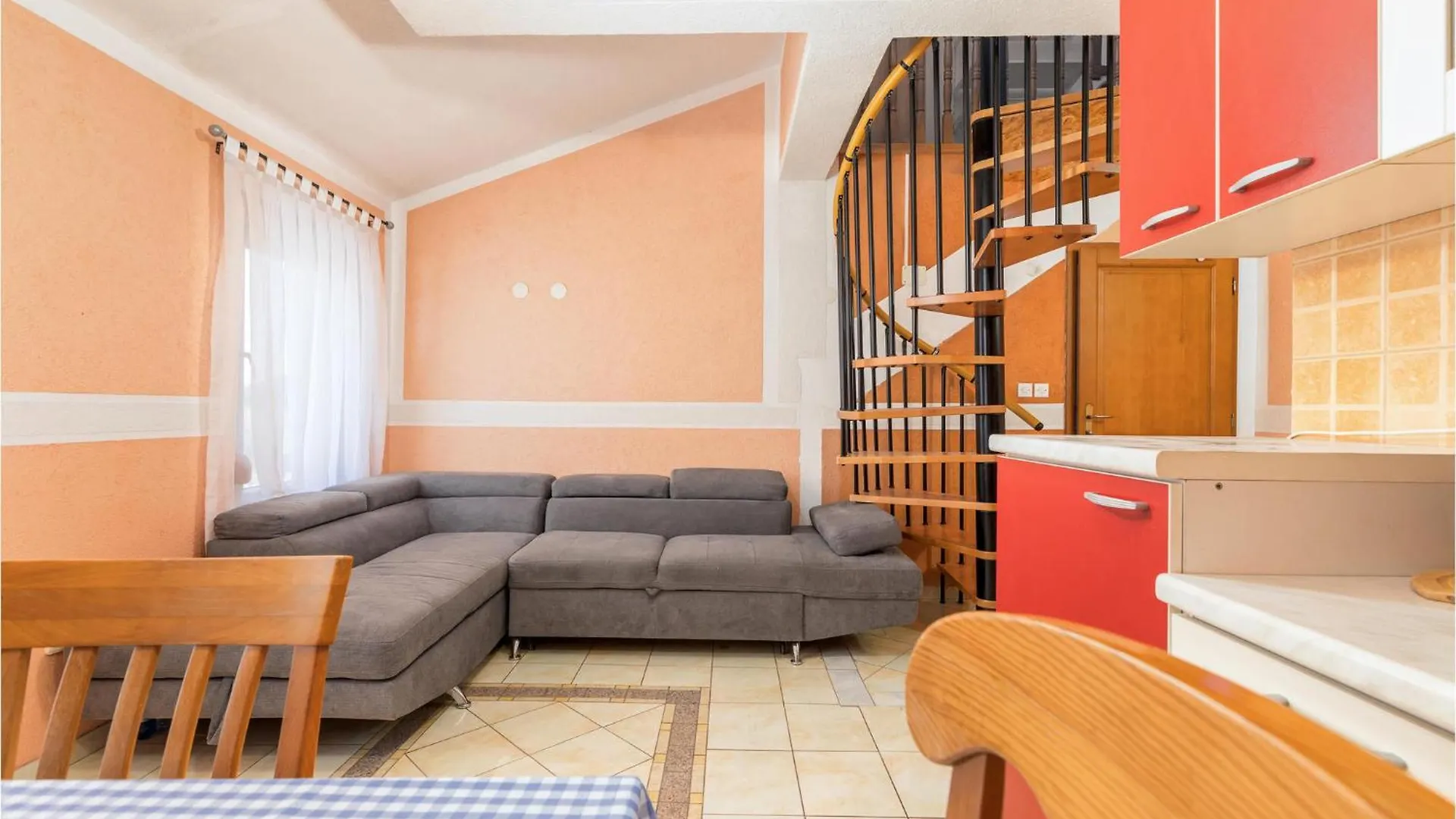 1 Bedroom Stunning Apartment In Fažana